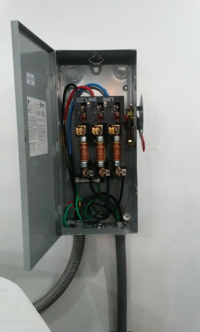 Three-phase disconnect switch installed for Smoke Detector Installation in Pleasure Point
