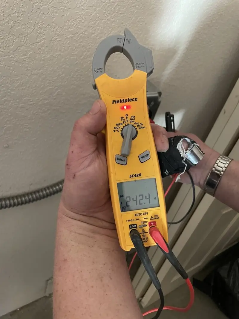 Voltage testing with clamp meter during Generator Installation in Pleasure Point